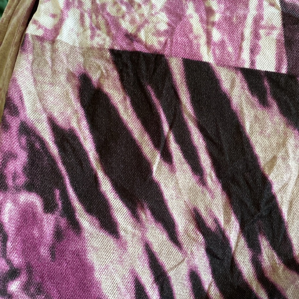 Karen Kane Very Stretchy Pink Purple Print Top NeverUsed - Picture 11 of 16